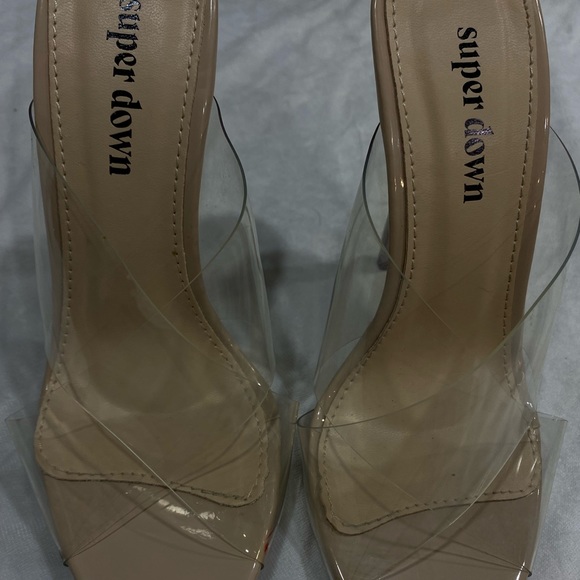 Clear heels - Picture 3 of 3